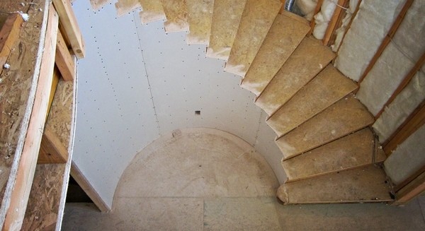 kak sognut gipsokarton 6